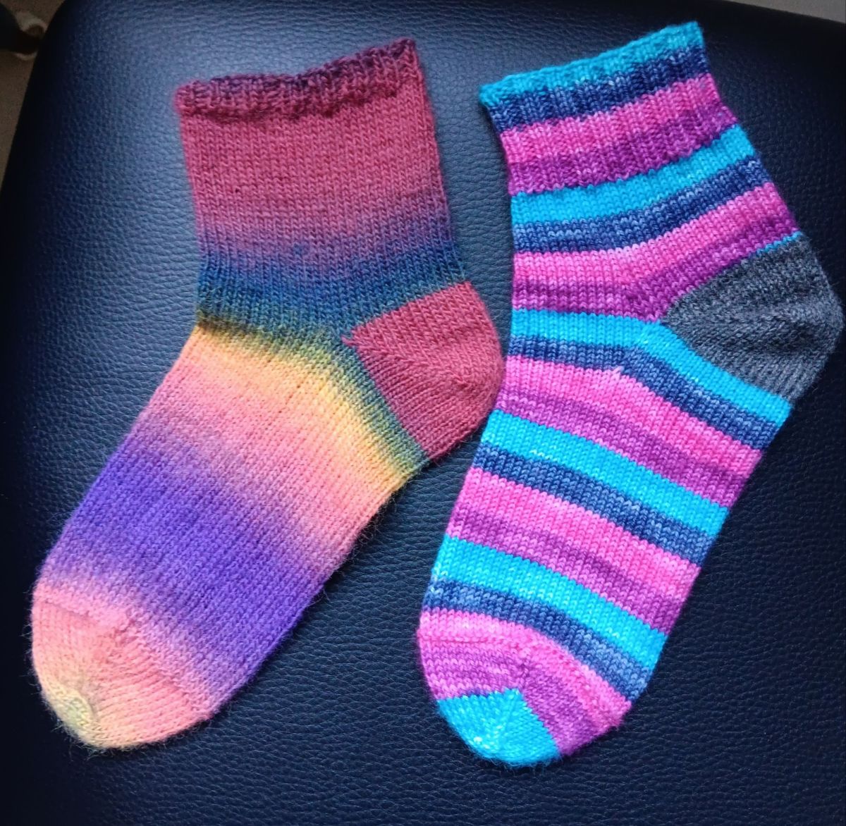 Gauge-Free Toe-Up Socks with Short Row&nbsp;Heel